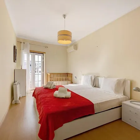 Tourismer Centro 31 Апартаменты *